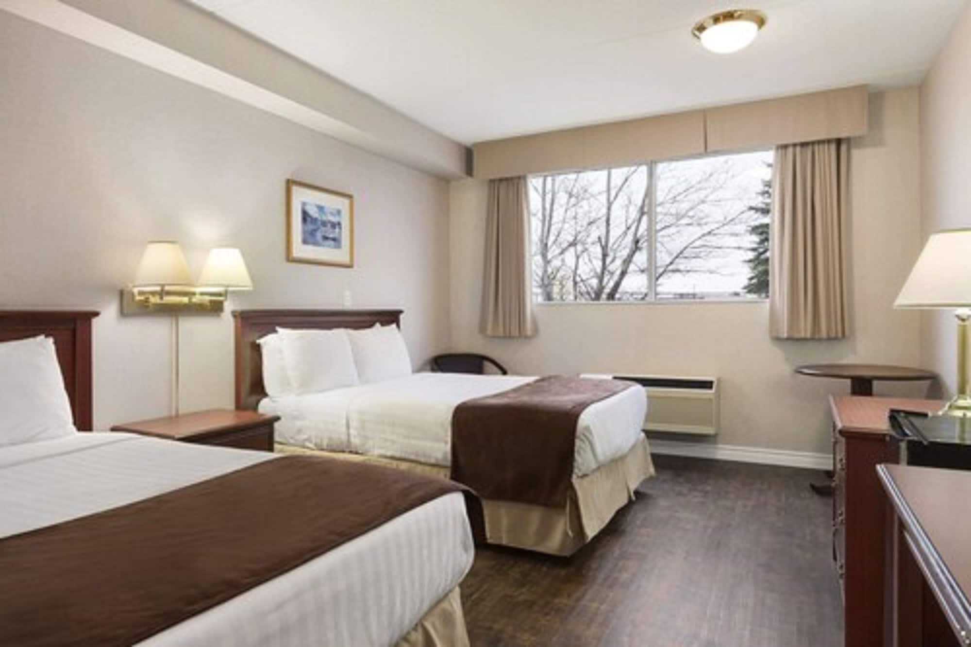 Days Inn By Wyndham Brockville Esterno foto