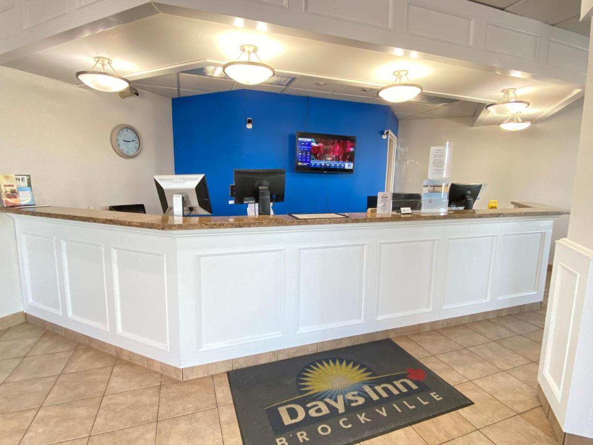 Days Inn By Wyndham Brockville Esterno foto